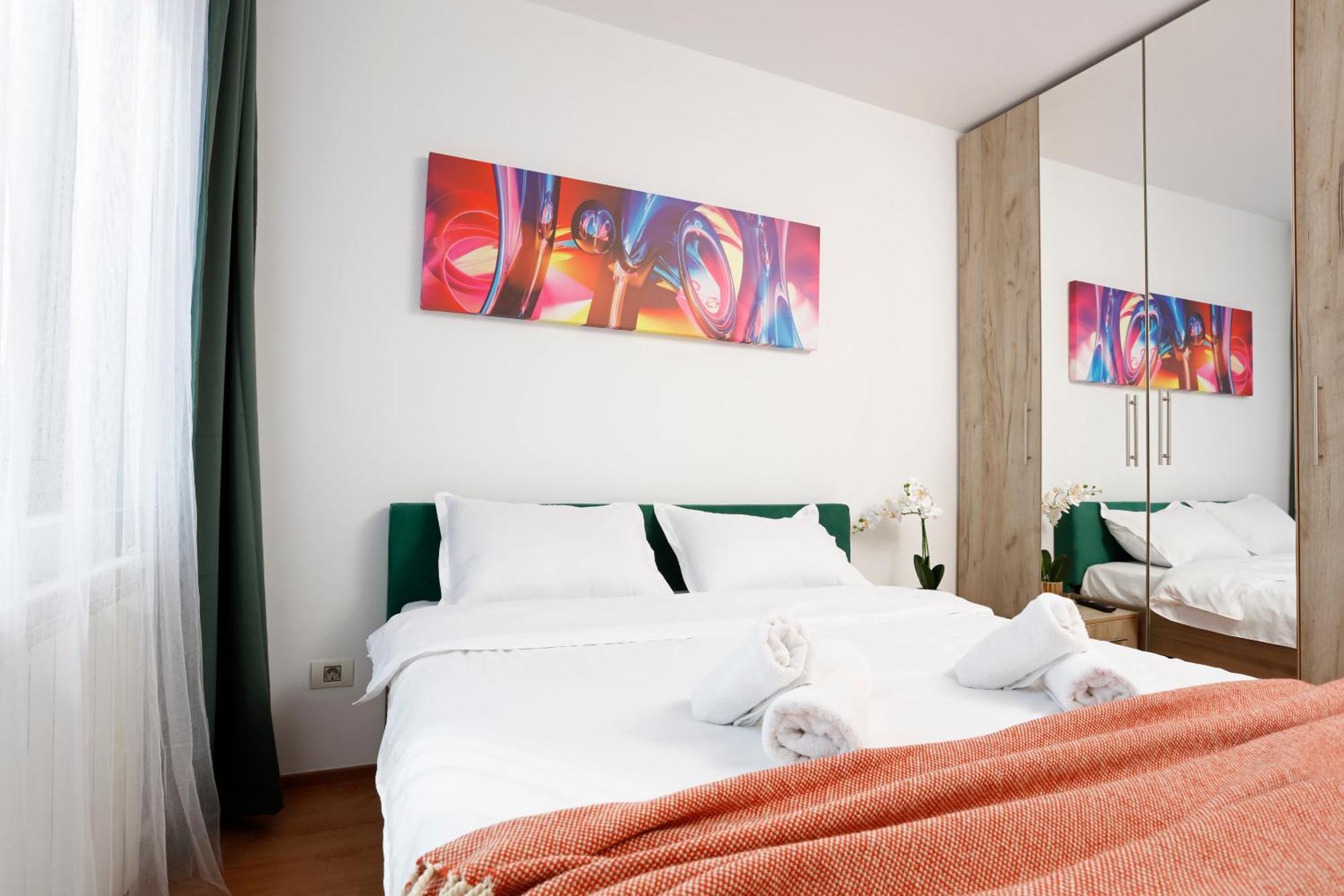Enchanting Retreat - Historic Old Town - Pet-Friendly Haven - Steps From Unirii Bukurešť Exteriér fotografie